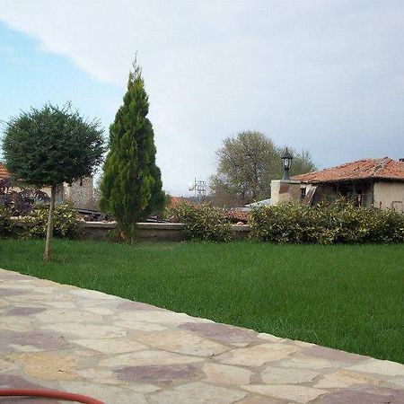 Guesthouse Evi Maria Angistron Ngoại thất bức ảnh